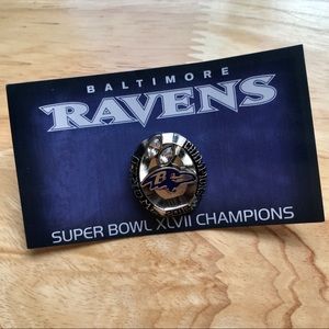 Baltimore RAVENS 2012 Super Bowl XLVII Champions Lapel Pin